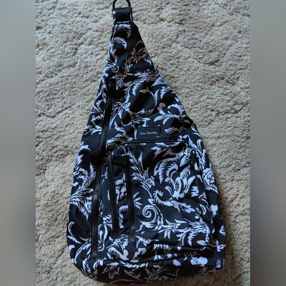 VERA BRADLEY Sling in Glass VInes